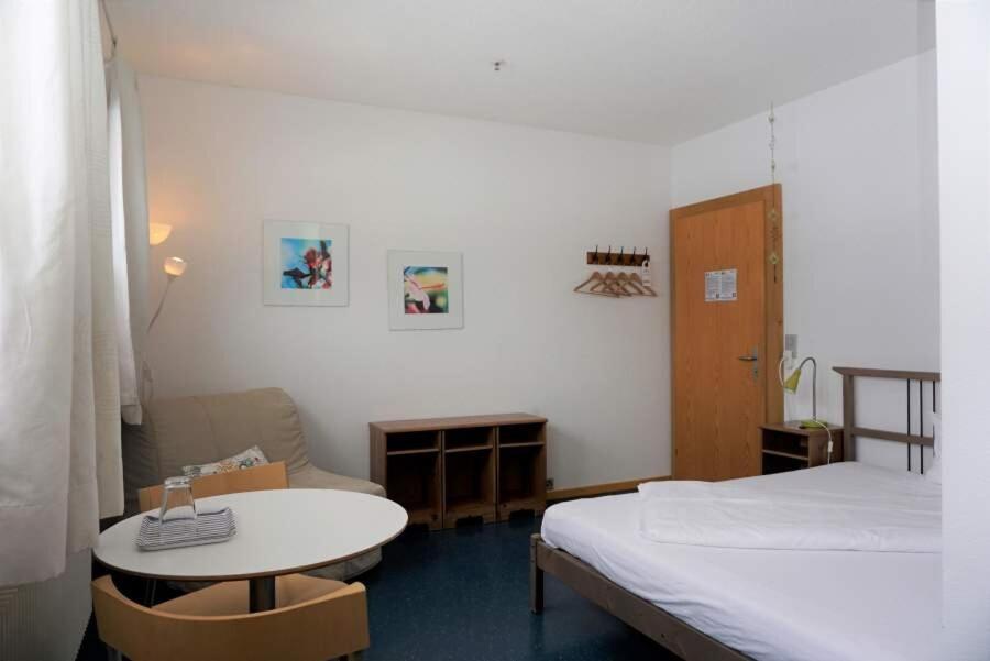 Shima-davos Frühstückspension 3*